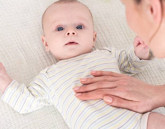 How to Improve Baby Digestion Naturally