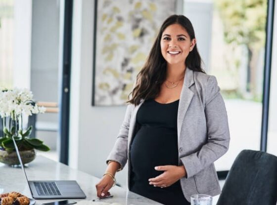 Pregnancy Tips for Working Women with Desk Jobs