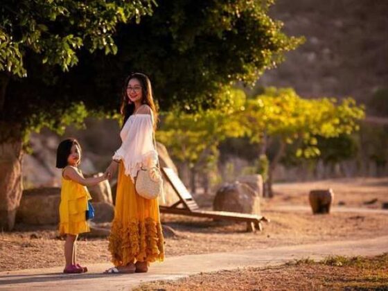 Mom’s Best Advice: Life Lessons You’ll Actually Love